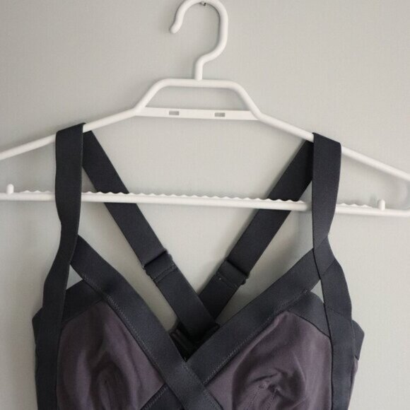 Community Aritzia Women's Sz M Rasa Activewear Stretch Mesh Sports Bra - Picture 3 of 10